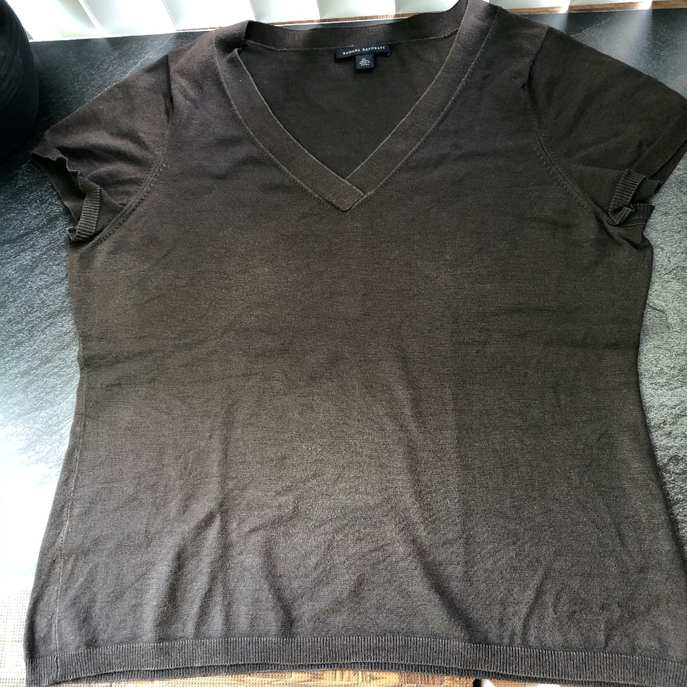 Banana Republic Short Sleeve V-Neck Sweater XL